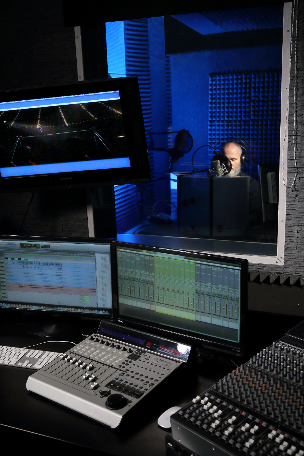 trochęs przętu w studio. nagrywamy